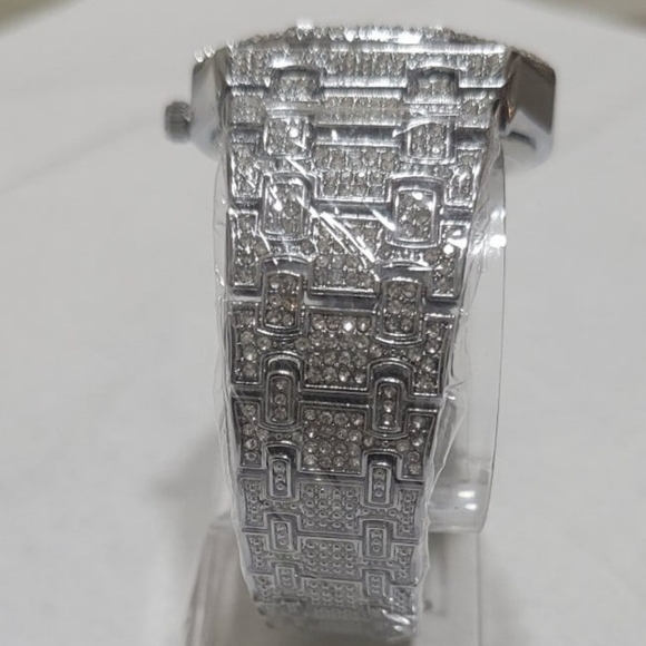 Mens Hip Hop Bling Skeleton Style Simulated Diamond Quartz Movement Iced Watch - Picture 5 of 7